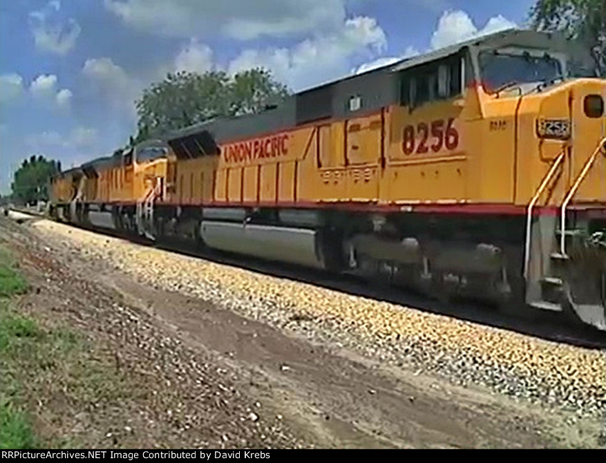 UP 8256